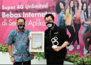 Smartfren Unlimited Dinobatkan Sebagai Paket Internet Terbaik 2020 
