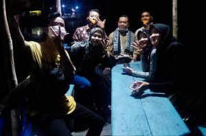 Haris Sang Inspirator yang Diidolakan Milenial Kampung Laut