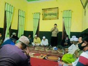 Warga Betara Antusias Temui Al Haris Meski Hujan 