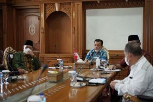 Gubernur Alharis Tegaskan Semua Pihak Harus Siap Hadapi dan Antisipasi Covid-19