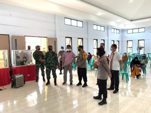 Danrem 042/Gapu Tinjau Serbuan Vaksinasi di Tanjab Timur