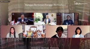 Peringati Hari Ulos Nasional 2021, Tobatenun Gelorakan Semangat Bangga Bertenun Bangga Berbudaya
