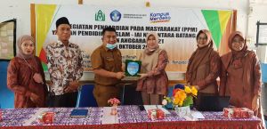 Dosen IAI Nusantara Batanghari Pengabdian untuk Guru di Sungai Penuh