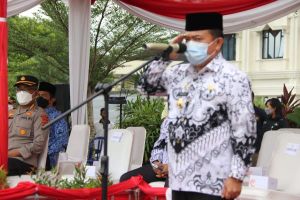 Gubernur: Guru Adalah Garda Terdepan Pendidik Anak Bangsa