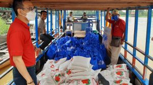 Peringati RGE Founder’s Day, Asian Agri Bagikan Ribuan Paket Sembako dan Kesehatan untuk Masyarakat 