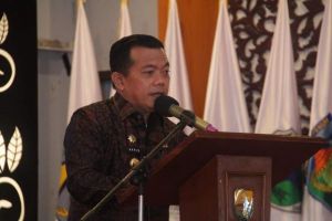 Al Haris: Buku 65 Tokoh Perspektif Pemikiran Pembangunan Jambi Acuan Dalam Bangun Jambi