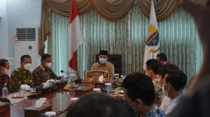 Gubernur Jambi Pastikan Persediaan Minyak Goreng Aman