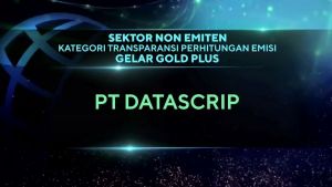 Komitmen Turunkan Emisi Karbon, Datascrip Raih 2 Penghargaan Transparansi Emisi Korporasi 2022