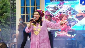 Meriah, Gubernur Jambi Al Haris Tutup Festival Batanghari 2022
