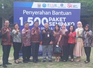 BMPD dan FK-IJK Serahkan 1.500 Paket Sembako