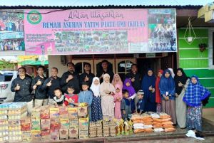 Berbagi Kasih, Satuan Brimob Polda Jambi Bagikan Sembako ke Panti Asuhan