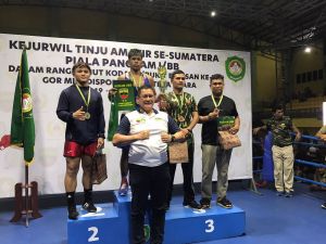 2 Anggota Brimob Polda Jambi Raih Perunggu Kejurwil Tinju Amatir Se- Sumatra 