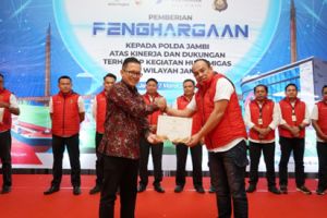 PHR Zona 1 Field Jambi Merang Berikan Pengahargaan  Untuk Ditreskrimum Polda Jambi
