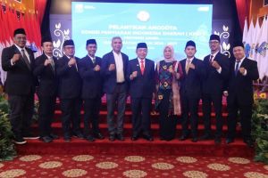 Lantik Anggota KPID Provinsi Jambi, Gubernur Harap Kinerja Yang Bagus dan Berikan Dampak Positif