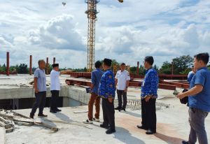 Gubernur Al Haris Sidak Proyek Islamic center. Tekankan Proyek Selesai Tepat Waktu