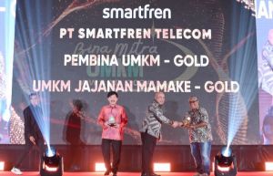Smartfren Raih Predikat Gold Dalam Bina UMKM Award 2024