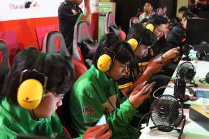 Tri Beri Layanan Khusus Bagi Pecinta E-Sport di PON XXI Aceh-Sumut