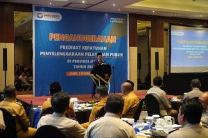 Gubernur Al Haris Tegaskan Pentingnya Peningkatan Kualitas Pelayanan Publik