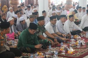 Hadirkan Ustadz Ucay, Pemprov Jambi Peringati Isra’ Mi’raj 1446 H