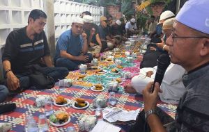 Komunitas Simpang 3 Perumnas Kota Baru Buka Bersama