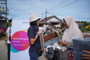 Indosat Salurkan Bantuan untuk Korban Gempa di Bengkulu