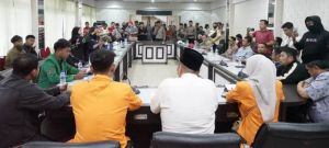 Alih-alih Dihalau, Aliansi Mahasiswa Diundang Masuk Parlemen oleh Ketua DPRD Kota Jambi untuk Dialog