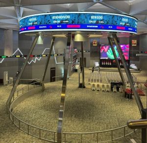 Cerminkan Optimisme, IHSG Catat Rekor Level 8.000