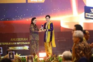 OJK Raih Predikat Badan Publik Terbaik Nasional 2025