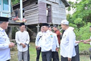 Pemkot Jambi dan Baznas Kucurkan Bantuan Bedah Rumah di Danau Teluk