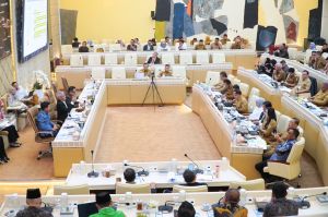 Rapat Bersama Komisi II DPR RI, Gubernur Al Haris Terus Perjuangkan Nasib PPPK